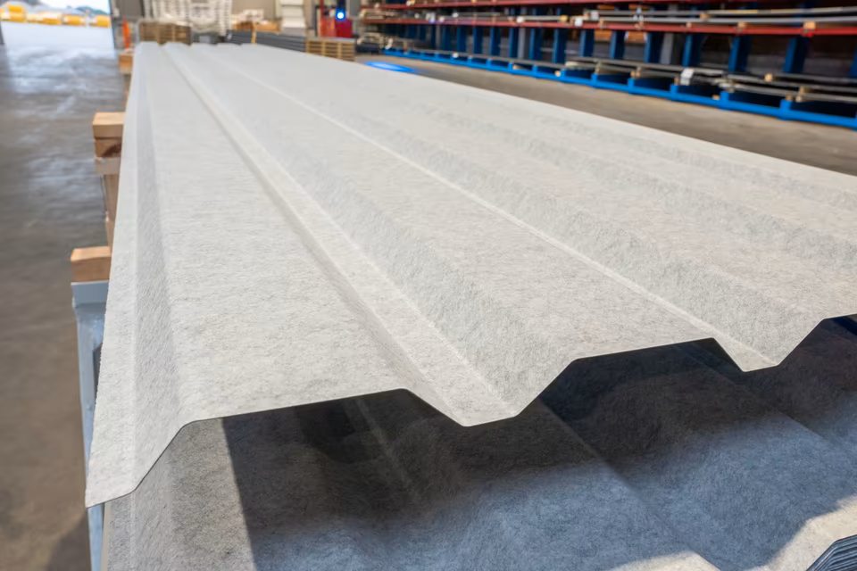 Trapezblech Profil 32/207 anthrazitgrau mit Antikondens/Vlies – Wittrock Stahl Rhede